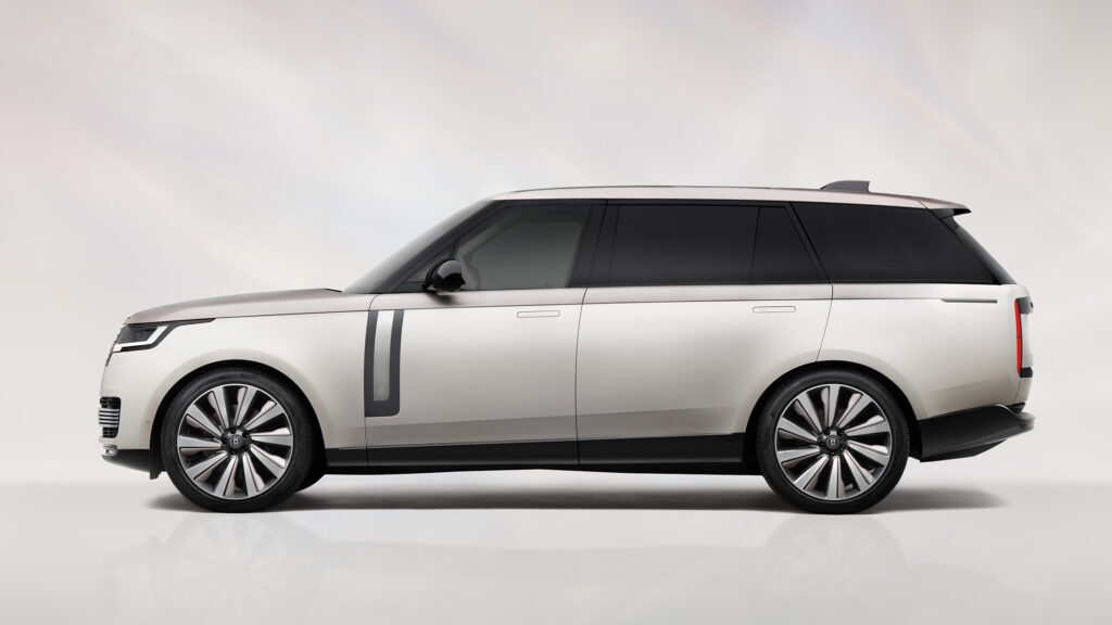  JLR Wants Stellantis To Help It Co-Develop And Build Cars In America