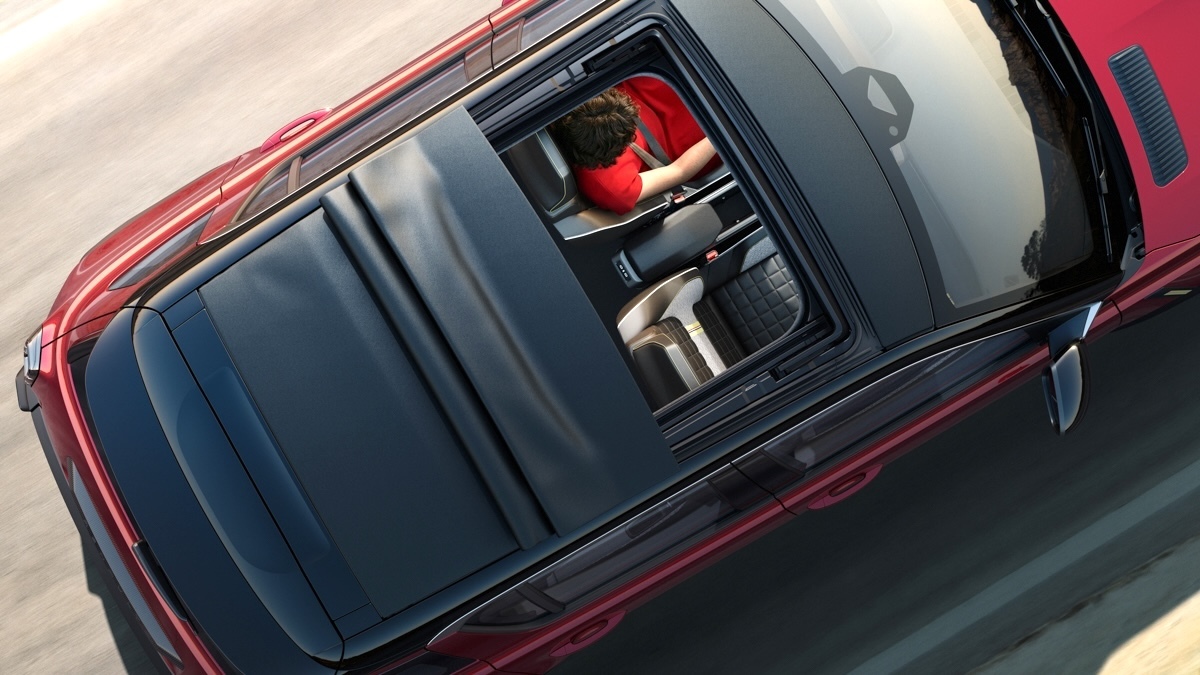 Renault’s 4 E-Tech Just Borrowed Another Trick From The ’60s Original, And It’s Not Deckchair Seats