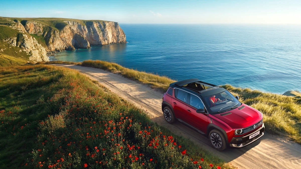 Renault’s 4 E-Tech Just Borrowed Another Trick From The ’60s Original, And It’s Not Deckchair Seats