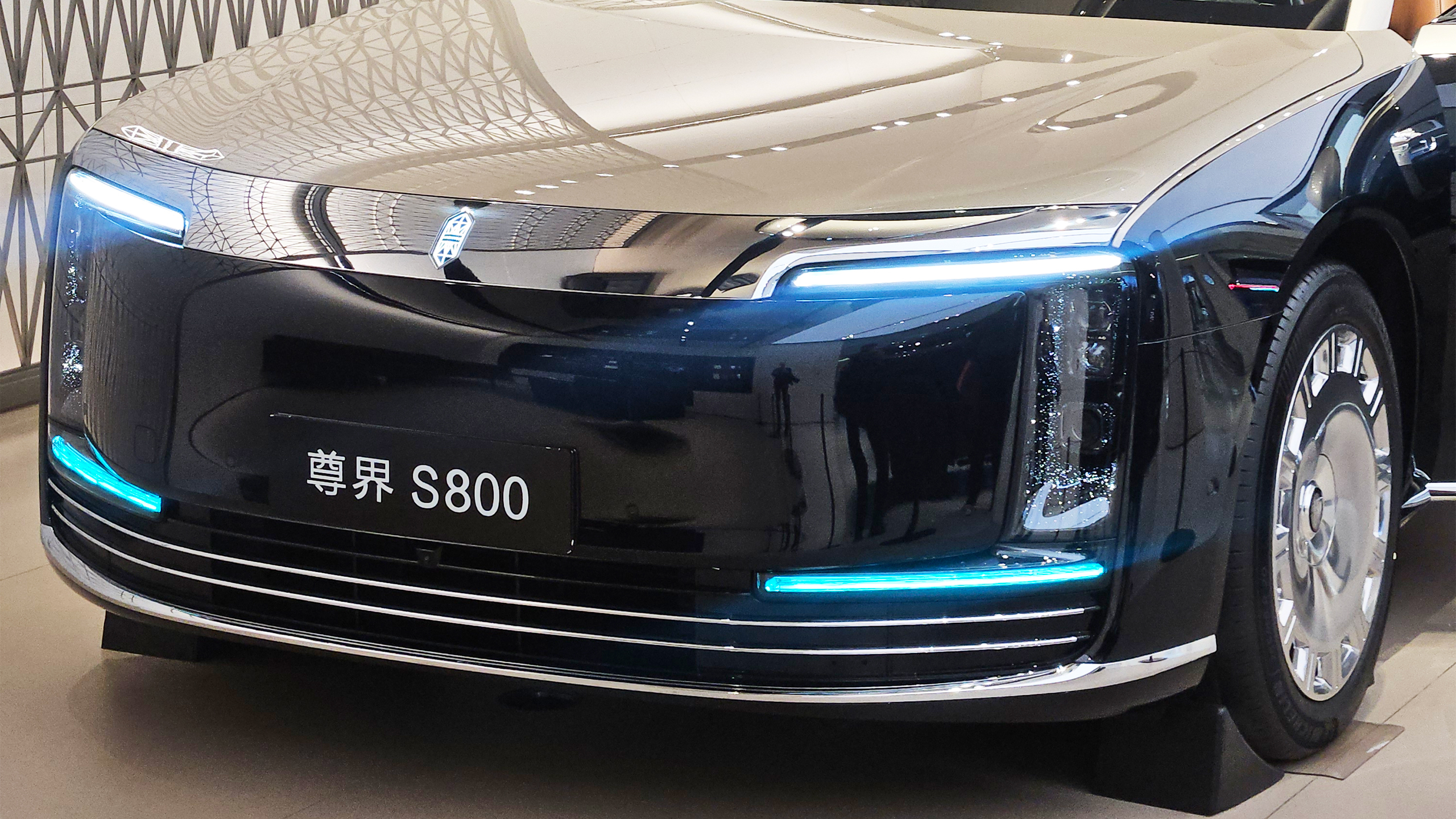 carscoops.com - Brad Anderson - Mercedes Started The Turquoise Trend For Cars In Self-Driving Mode, China Is Finishing It