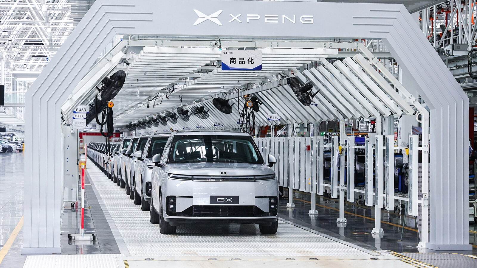 Tesla’s Still Testing Its Vision-Only Robotaxi, Xpeng Just Started Building One