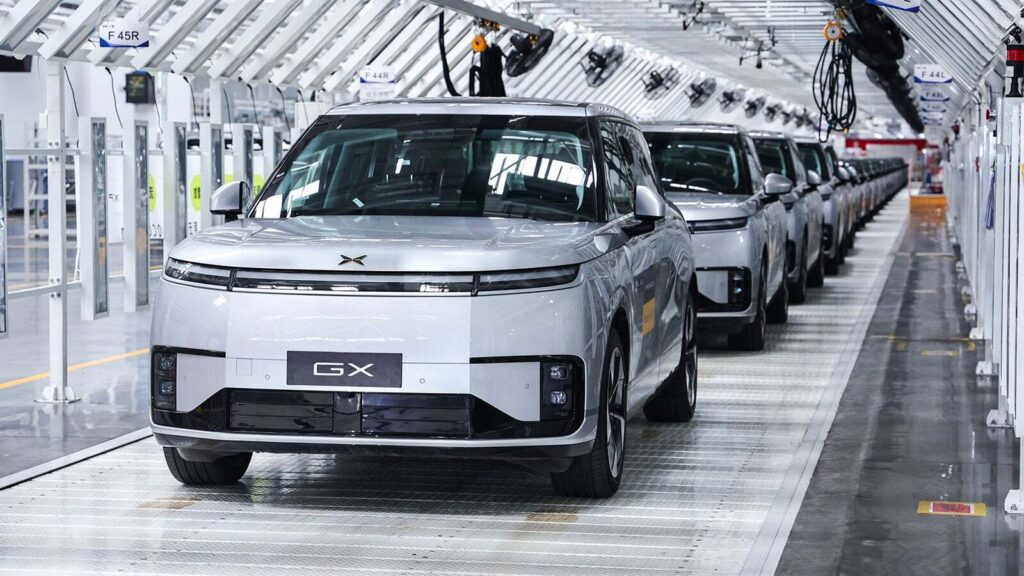  Xpeng Wants Other Companies To Use Its Tech, Including Driver-Assistance System