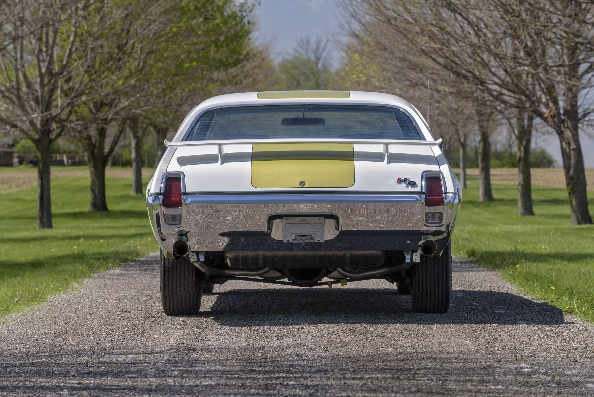 1969 Hurst/Olds дойде с скоростен лост „Неговият и нейният“ – и това означаваше точно това, което си мислехте