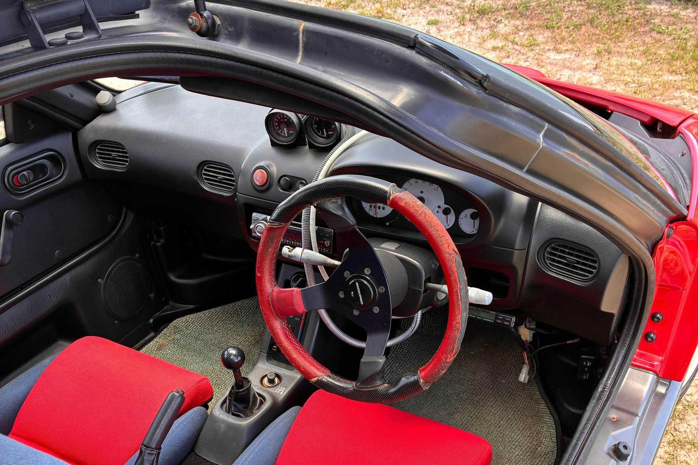Mazda’s Kei Supercar Only Has 63 HP But Still Pulls Miata Money