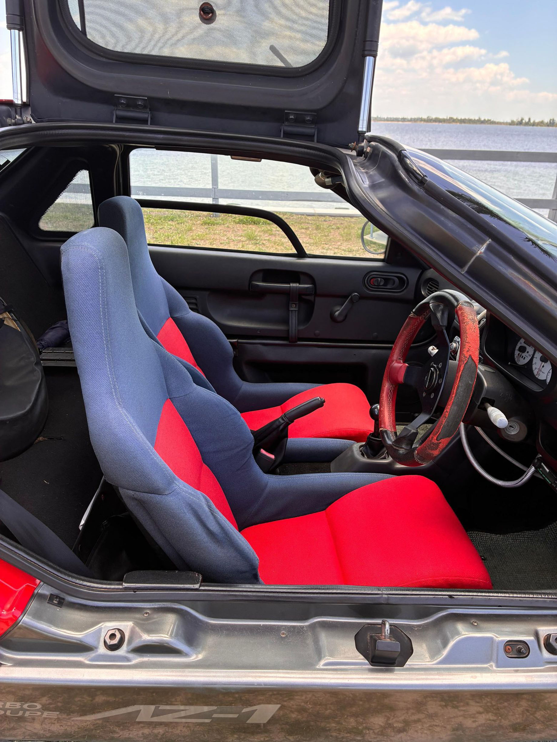 Mazda’s Kei Supercar Only Has 63 HP But Still Pulls Miata Money