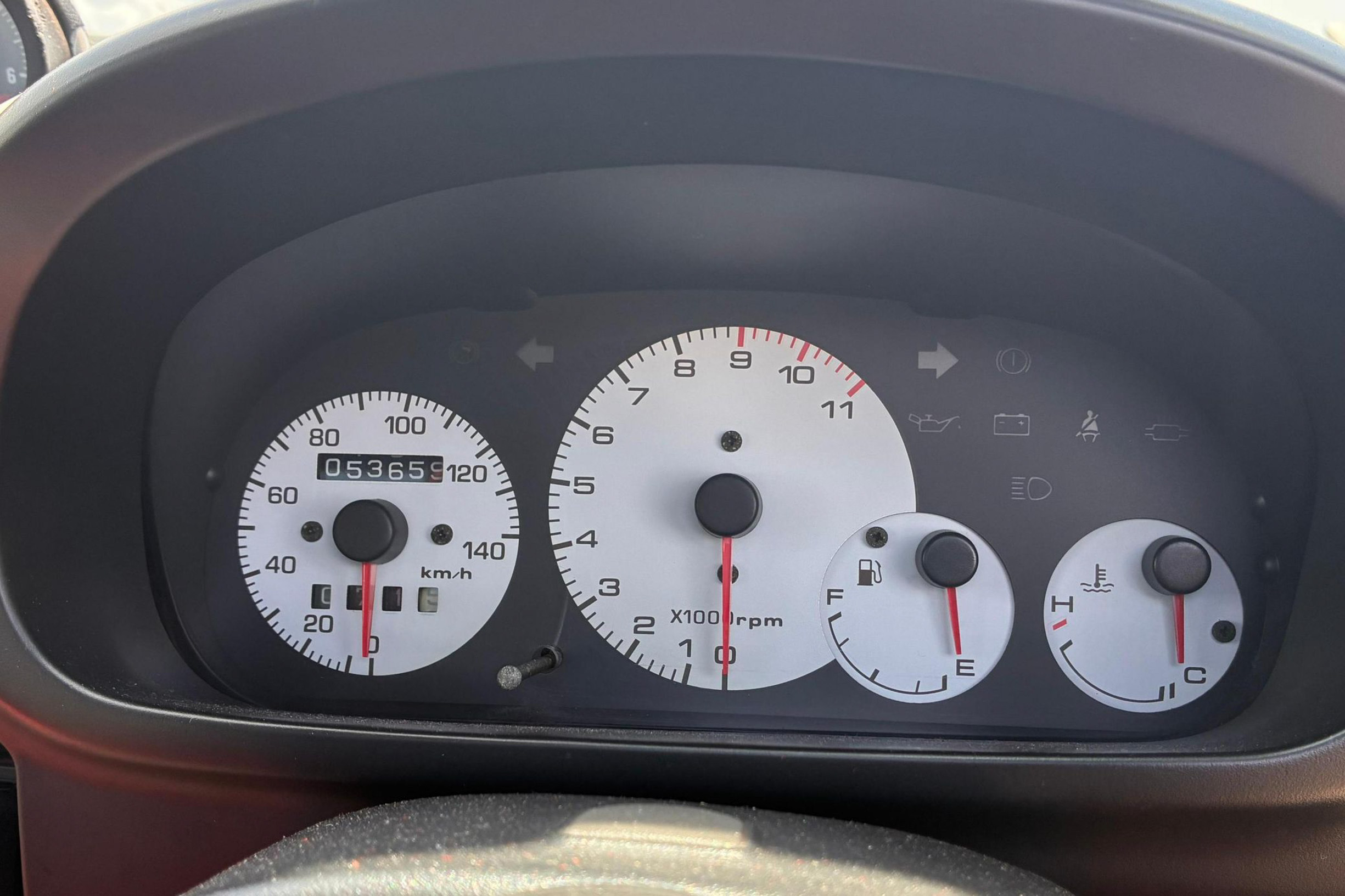 Mazda’s Kei Supercar Only Has 63 HP But Still Pulls Miata Money
