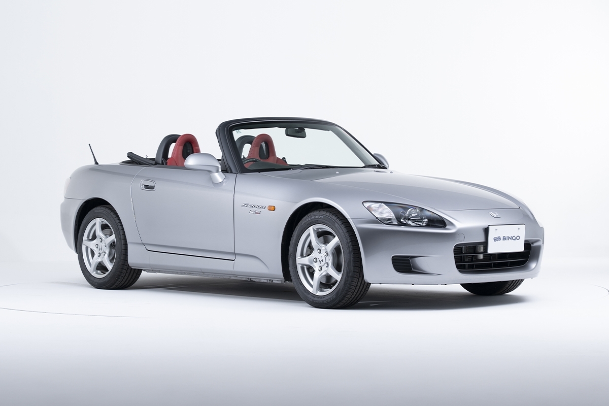 A 679-Mile 2000 Honda S2000 Was Hiding In A Barn