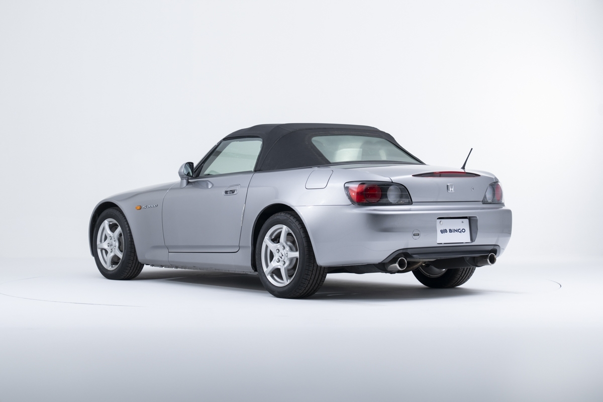 A 679-Mile 2000 Honda S2000 Was Hiding In A Barn