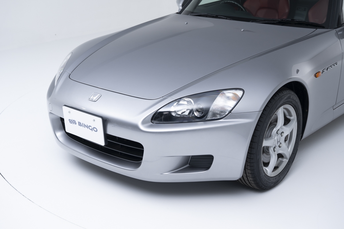 A 679-Mile 2000 Honda S2000 Was Hiding In A Barn