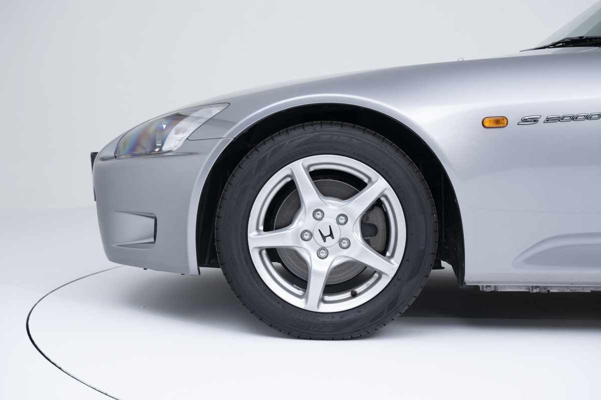 A 679-Mile 2000 Honda S2000 Was Hiding In A Barn