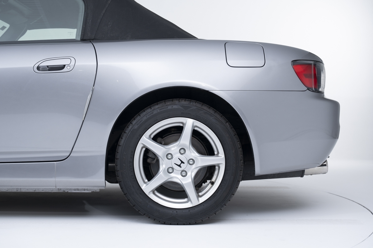 A 679-Mile 2000 Honda S2000 Was Hiding In A Barn
