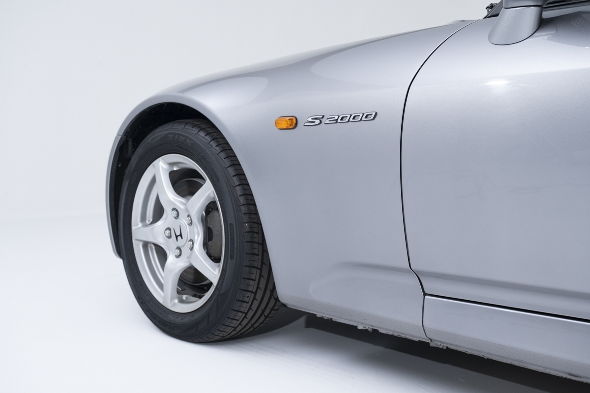 A 679-Mile 2000 Honda S2000 Was Hiding In A Barn