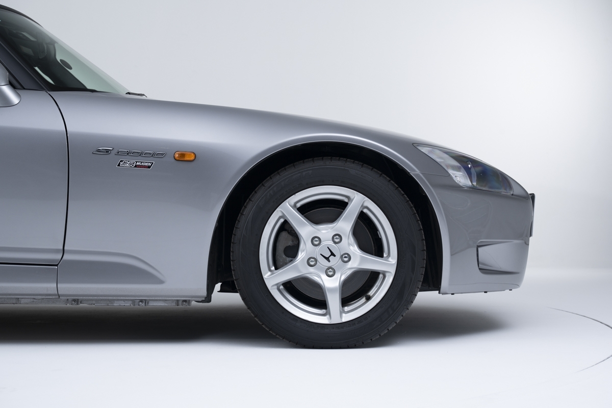 A 679-Mile 2000 Honda S2000 Was Hiding In A Barn