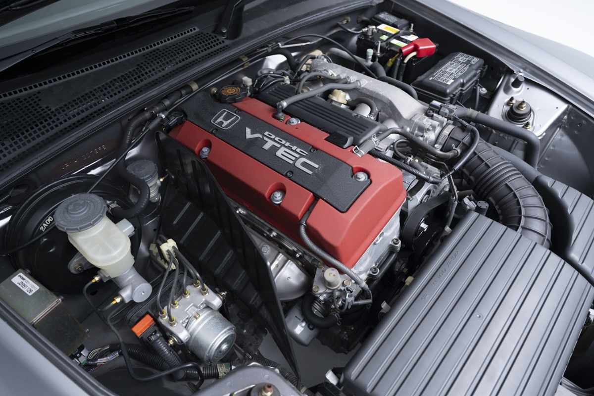 A 679-Mile 2000 Honda S2000 Was Hiding In A Barn