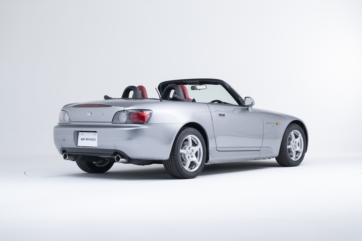 A 679-Mile 2000 Honda S2000 Was Hiding In A Barn