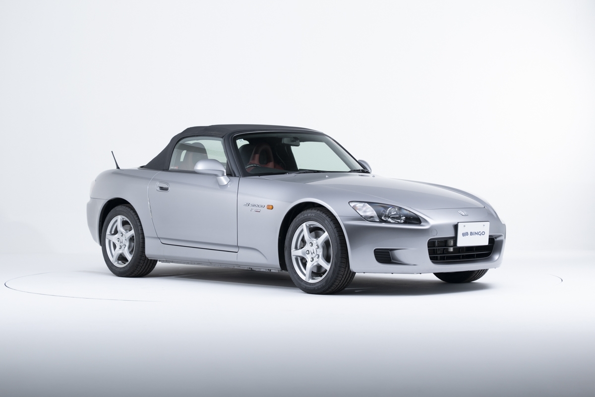 A 679-Mile 2000 Honda S2000 Was Hiding In A Barn