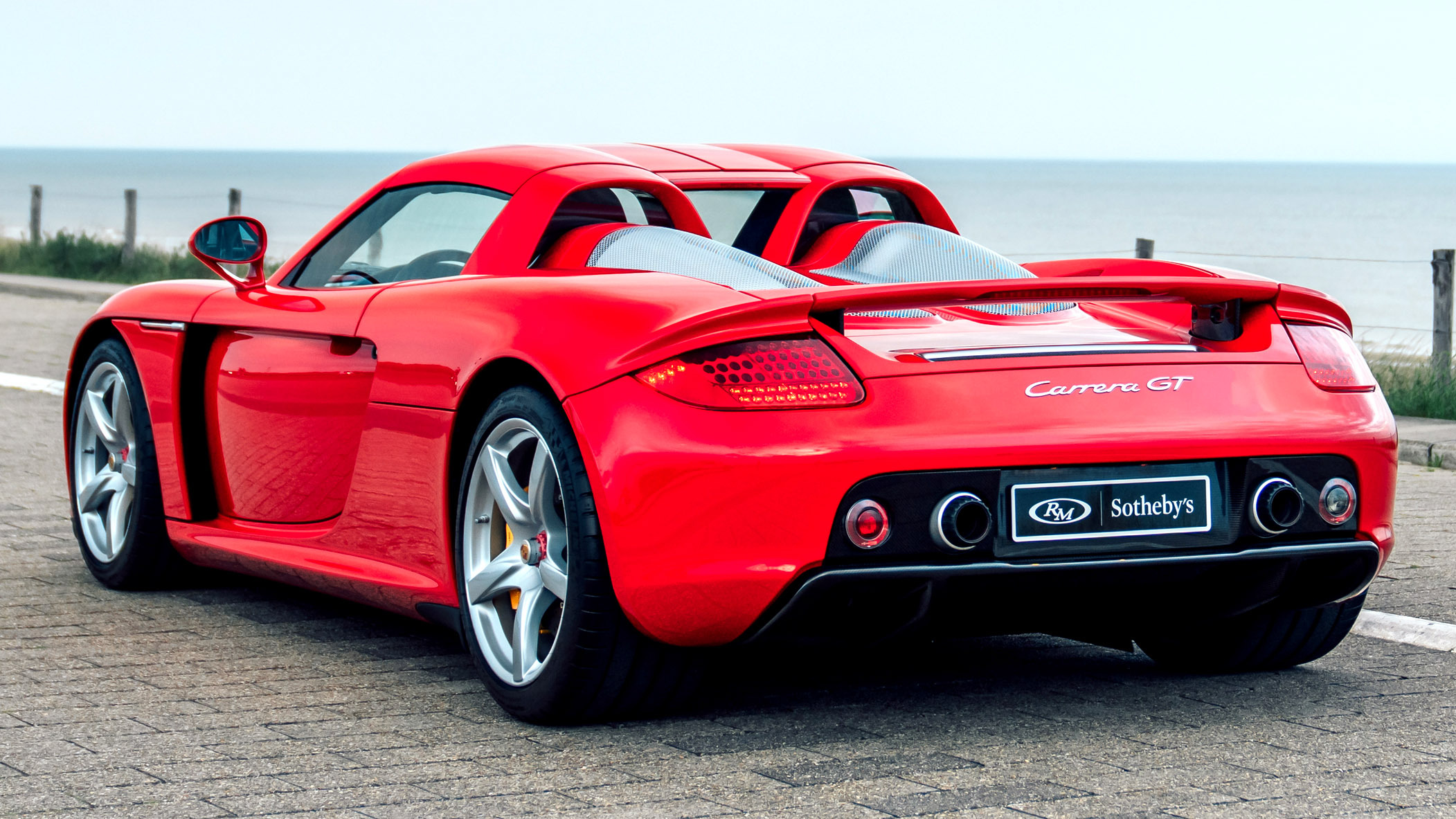 保時捷僅生產80輛紅色Carrera GT，這款稀有超跑估價高達325萬美元