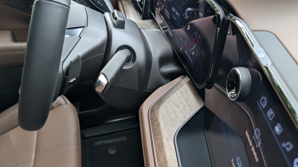  The 2026 Chevy Suburban&rsquo;s Best Seat Isn&rsquo;t The One You&rsquo;re Paying $101K To Drive From | Review