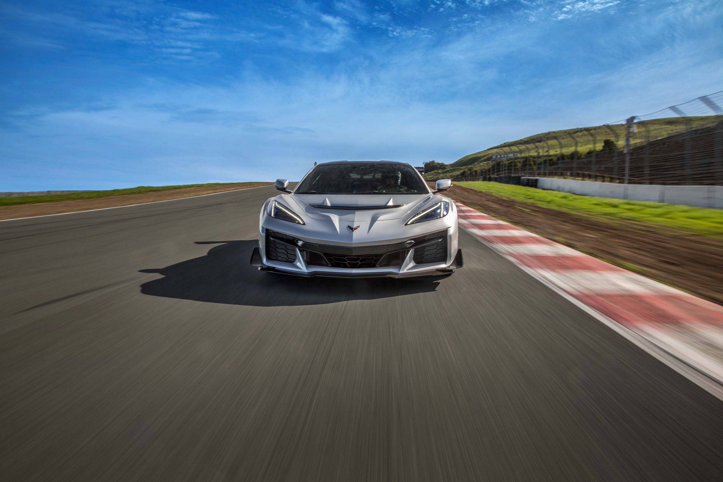 1250 HP Corvette ZR1X Aiming For New Pikes Peak Production Record