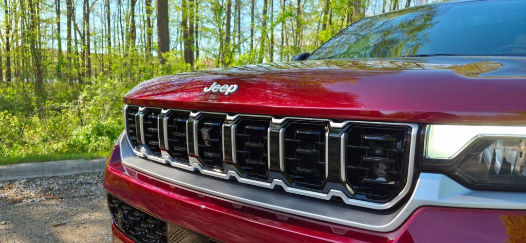  Jeep Gave The 2026 Grand Cherokee A Smaller Engine, But Kept The Best Stuff Intact | Review