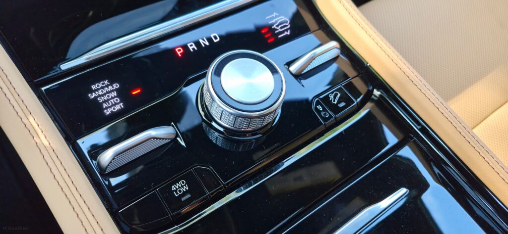  Jeep Gave The 2026 Grand Cherokee A Smaller Engine, But Kept The Best Stuff Intact | Review