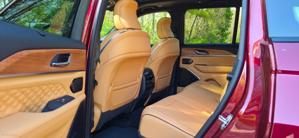  Jeep Gave The 2026 Grand Cherokee A Smaller Engine, But Kept The Best Stuff Intact | Review