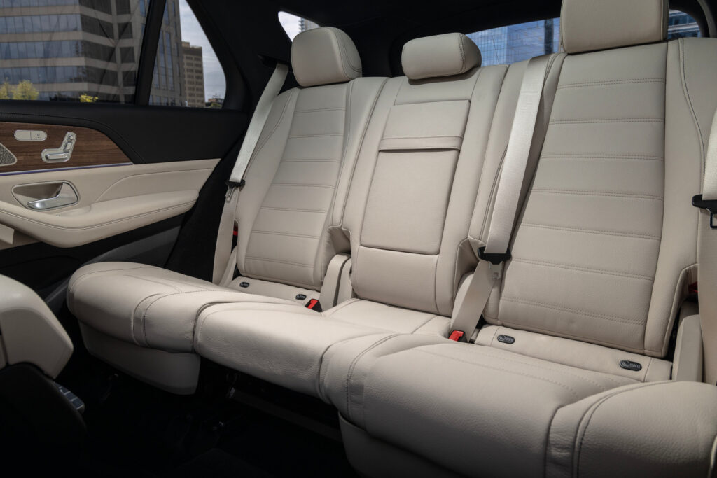  The Telluride&rsquo;s Seat Belt Locks Up, Mercedes&rsquo; Comes Loose, Both Get Recalled