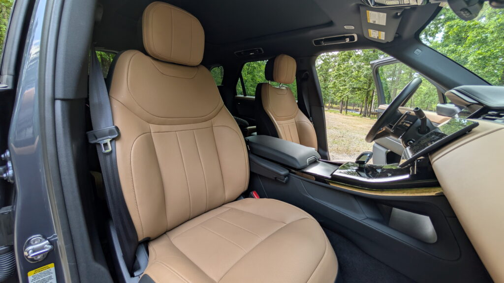  The 2026 Range Rover Sport PHEV Is A Master Of Nothing And That&rsquo;s Its Trick | Review