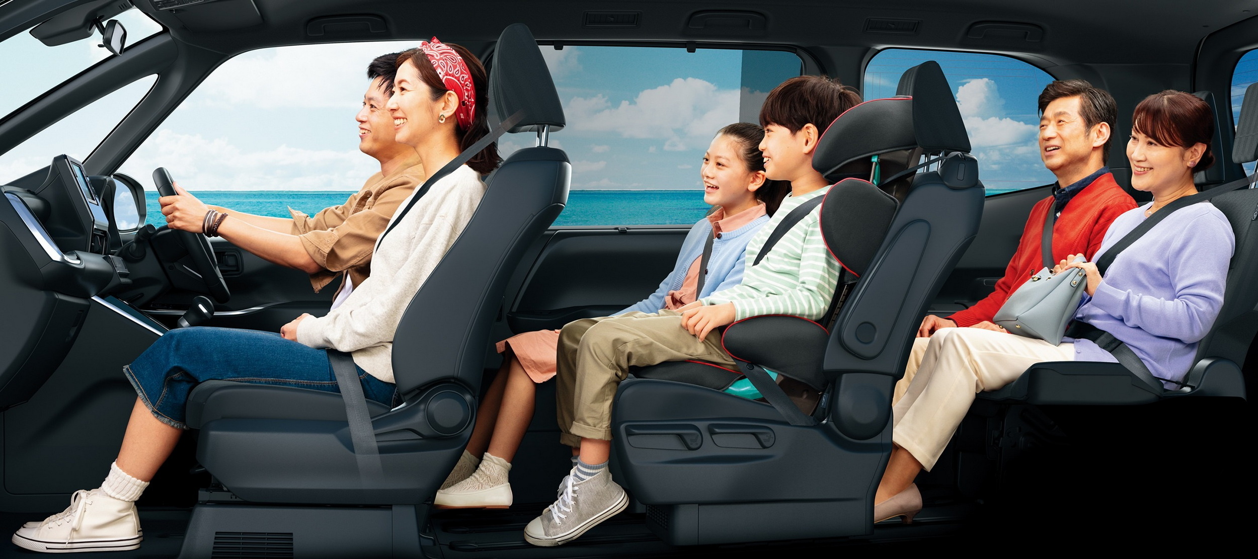 Suzuki’s New Minivan Now Has Room For Eight, And A Grille Sized For Twelve