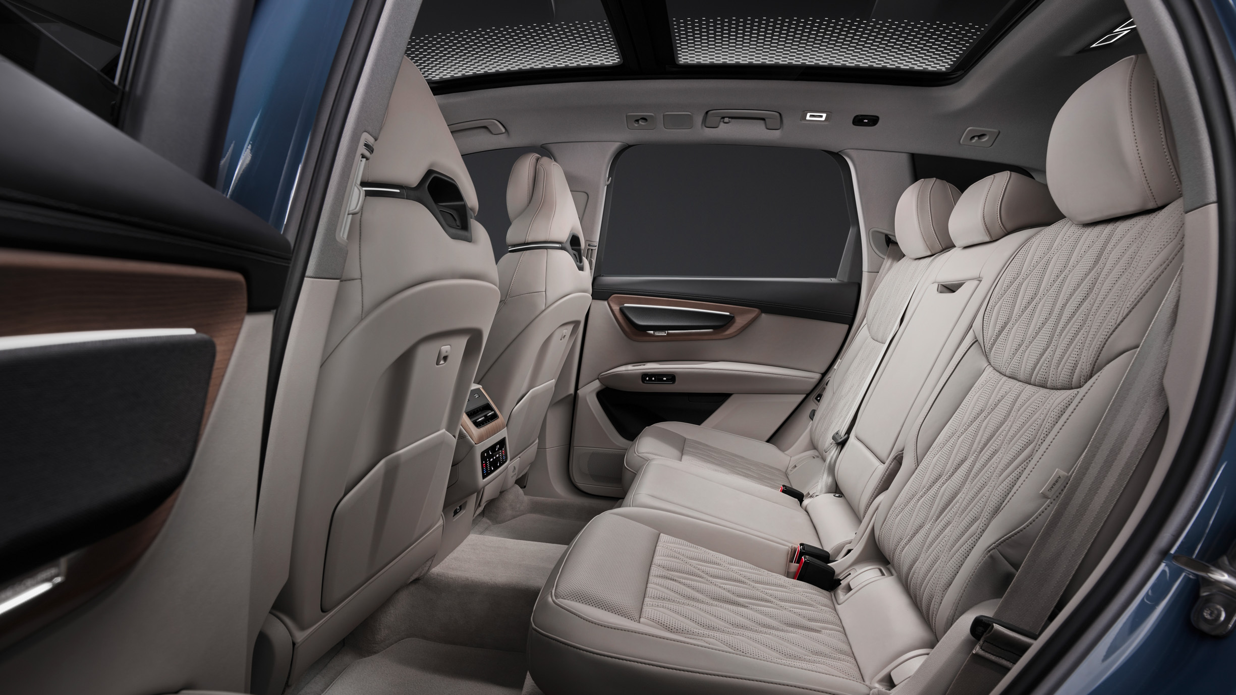 Audi’s New Q7 Will Pull Itself Over If You Pass Out While Enjoying A Massage