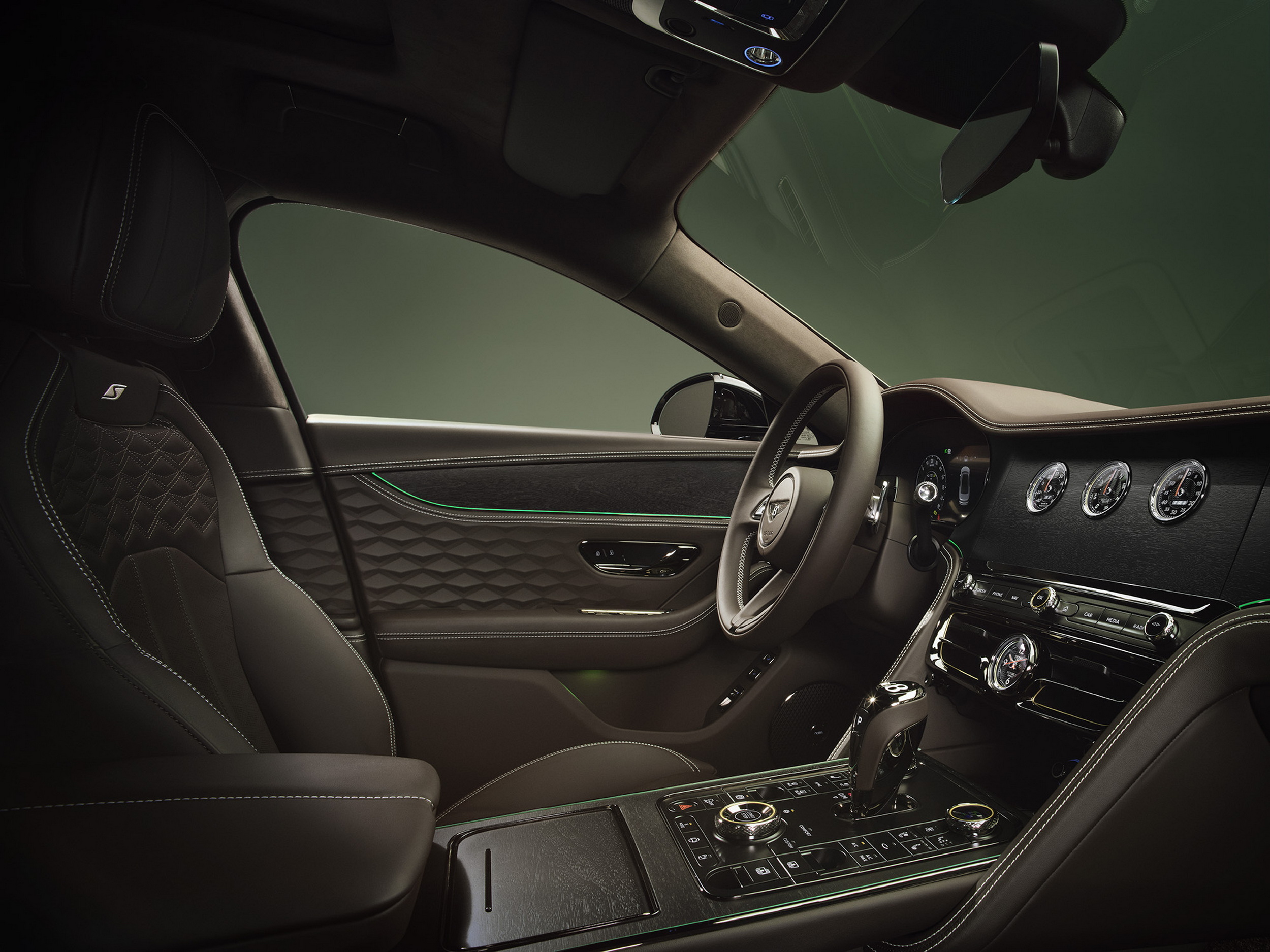 Bentley’s New Flying Spur Drops A Design Tradition It Held Since 1962
