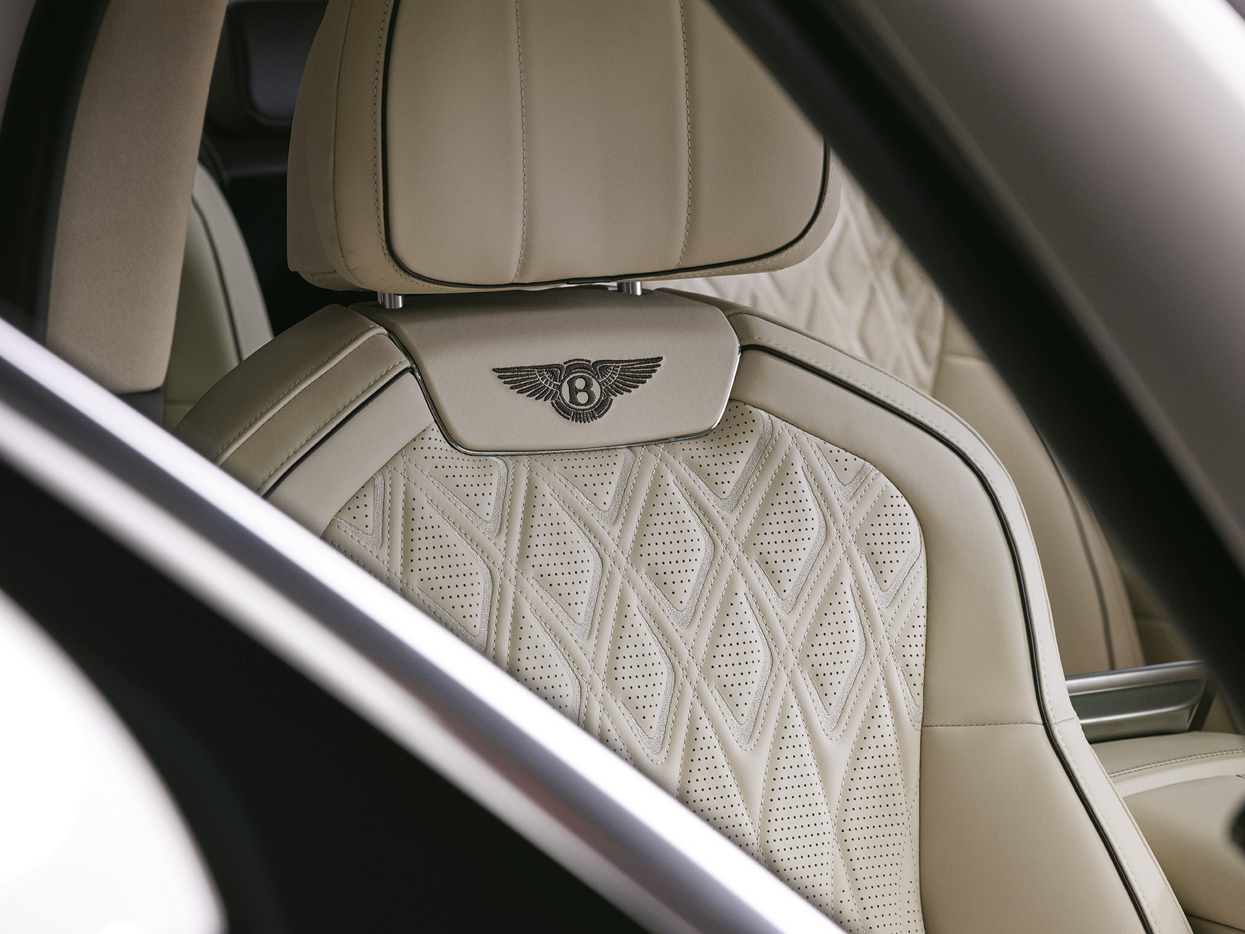 Bentley’s New Flying Spur Drops A Design Tradition It Held Since 1962