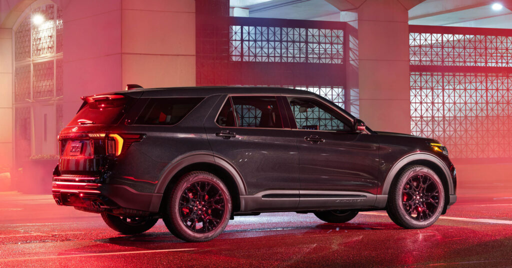  Ford&rsquo;s New Explorer ST Sinister Package Is Like A Vampire With Rubber Fangs