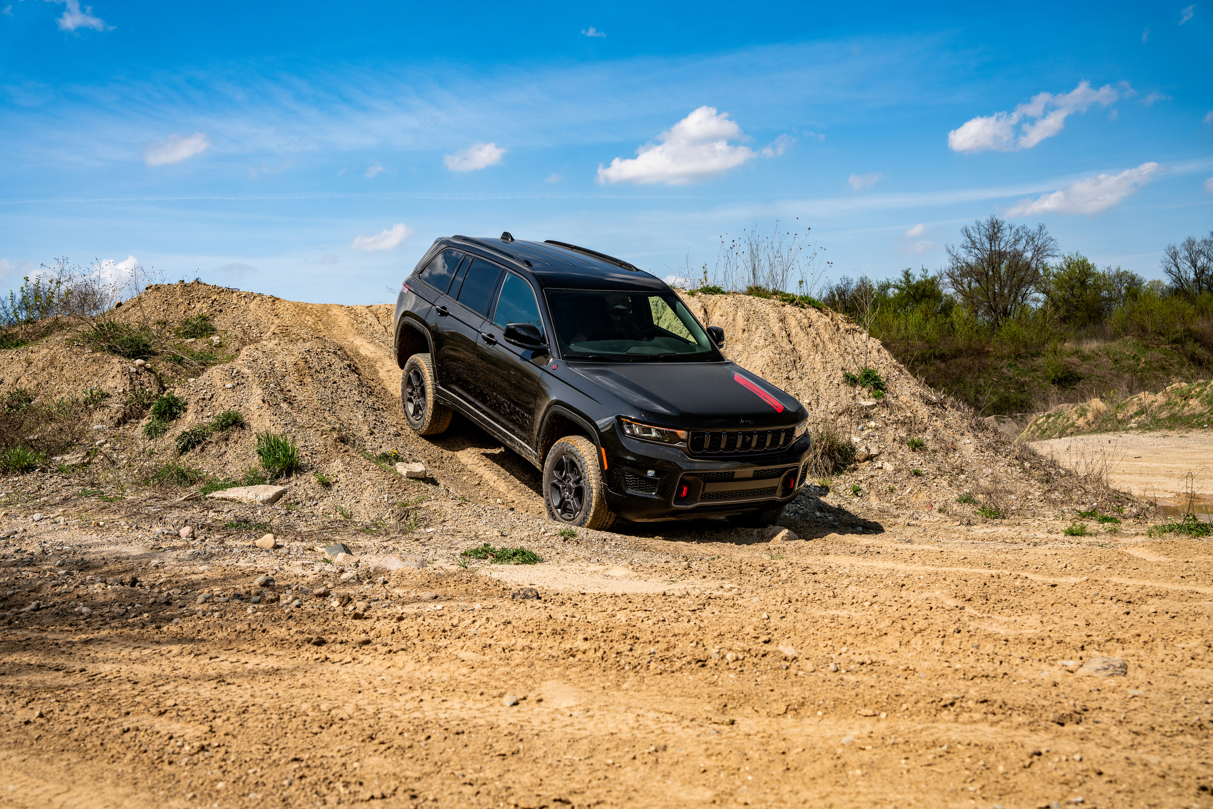2027 Jeep Grand Cherokee 615 3