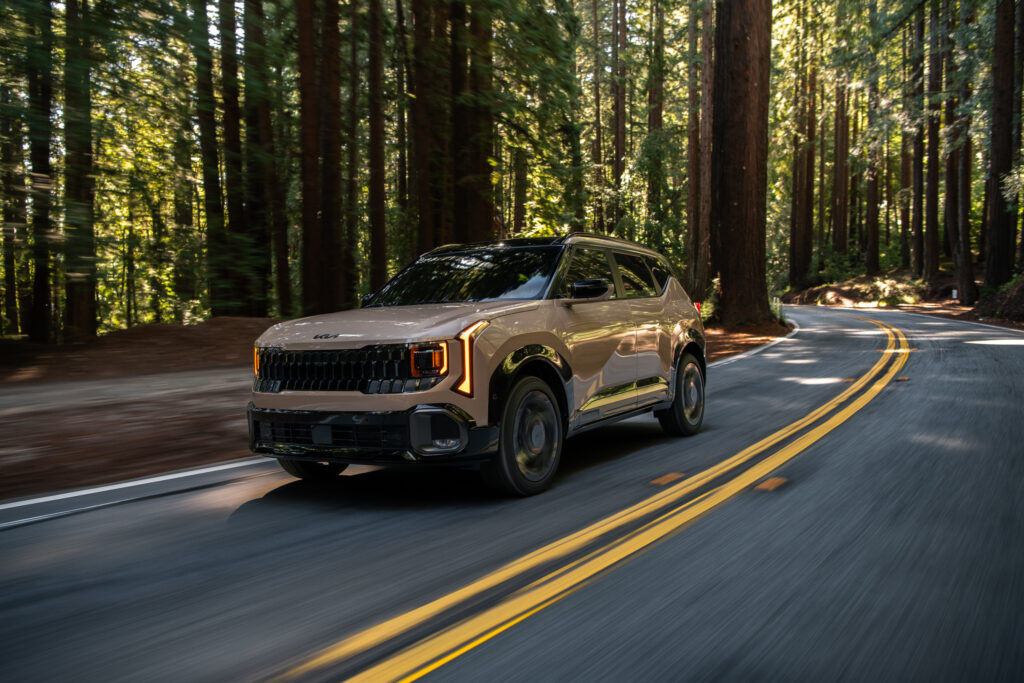  Kia Sets All-Time August Sales Record As Hybrids Soar