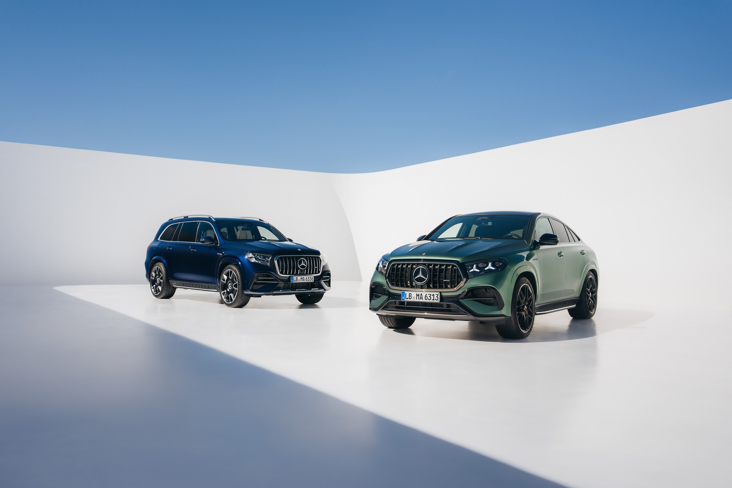 AMG’s New 603-HP GLE And GLS Hit 174 MPH With A Flat-Plane V8