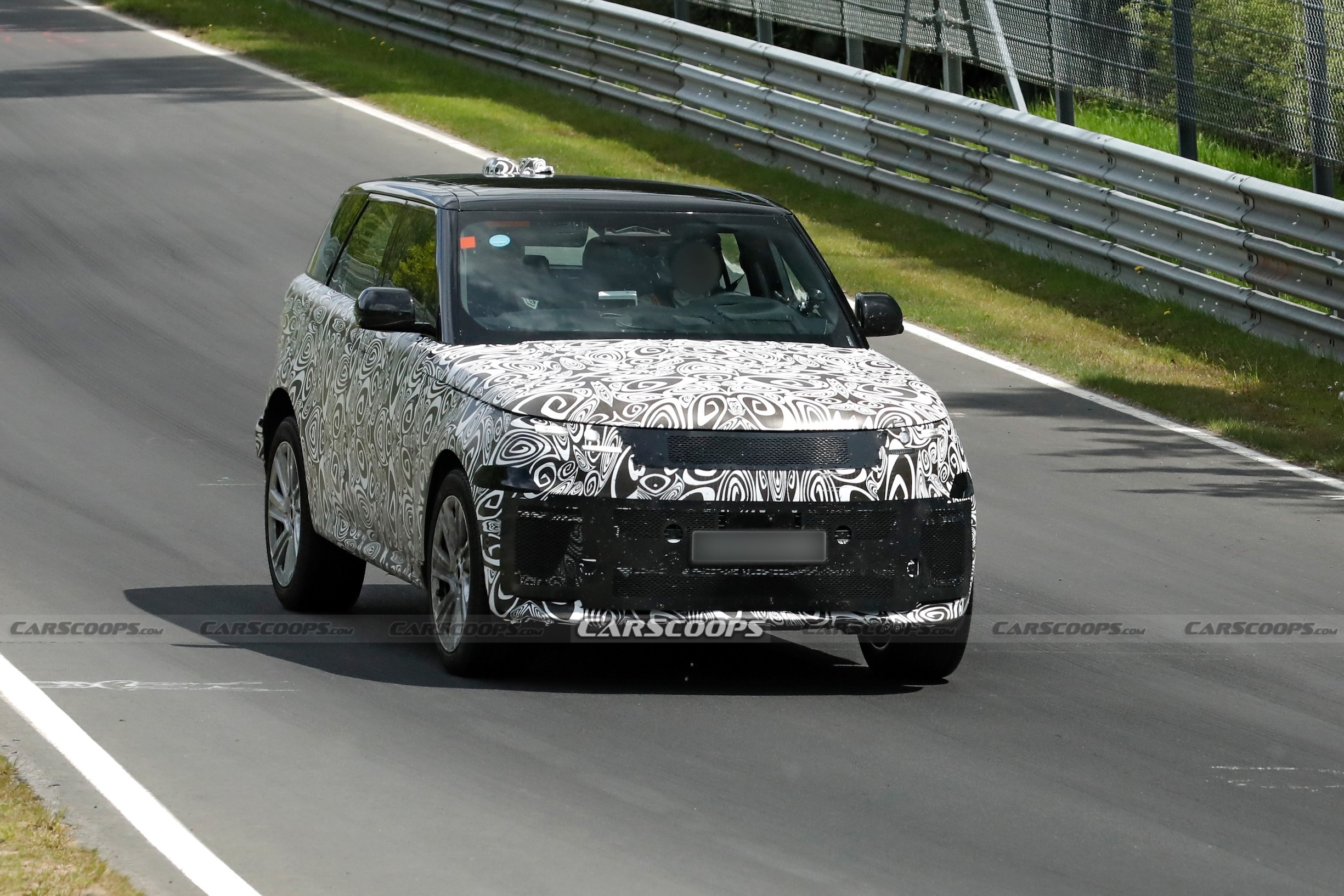 2027 Range Rover Sport facelift 00001