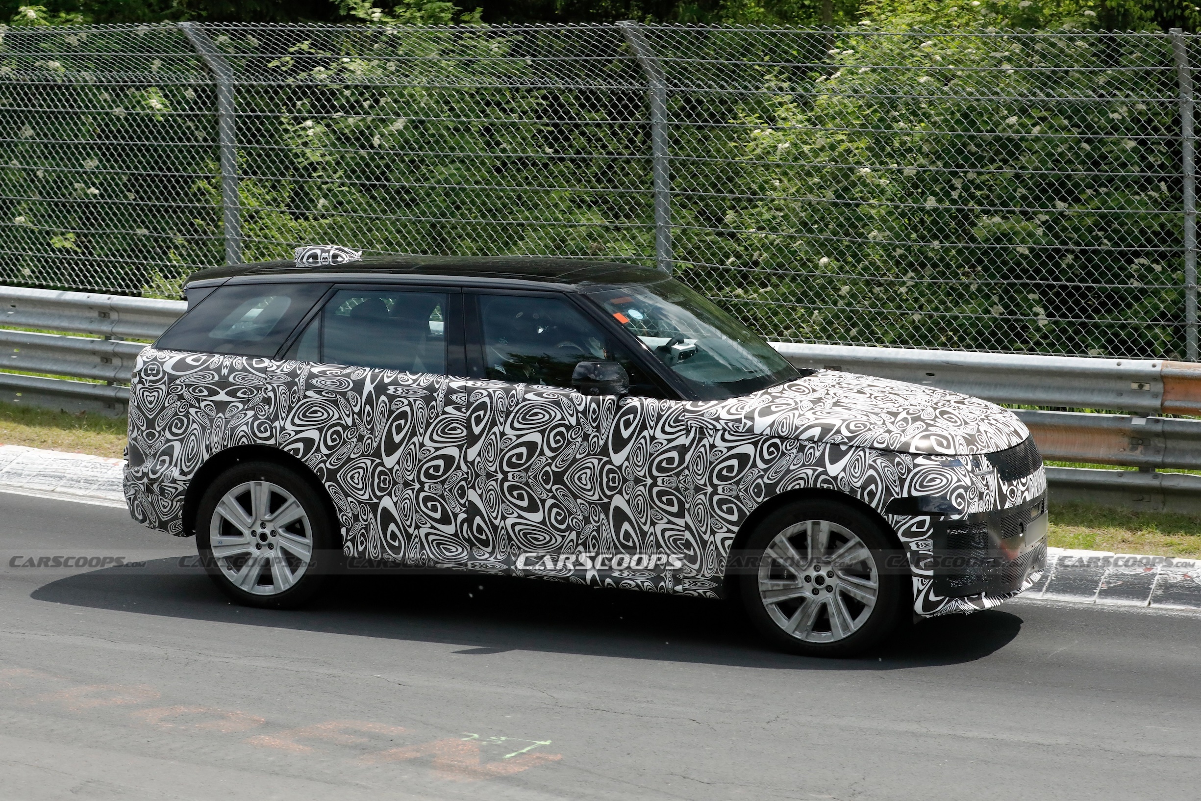 2027 Range Rover Sport facelift 00005