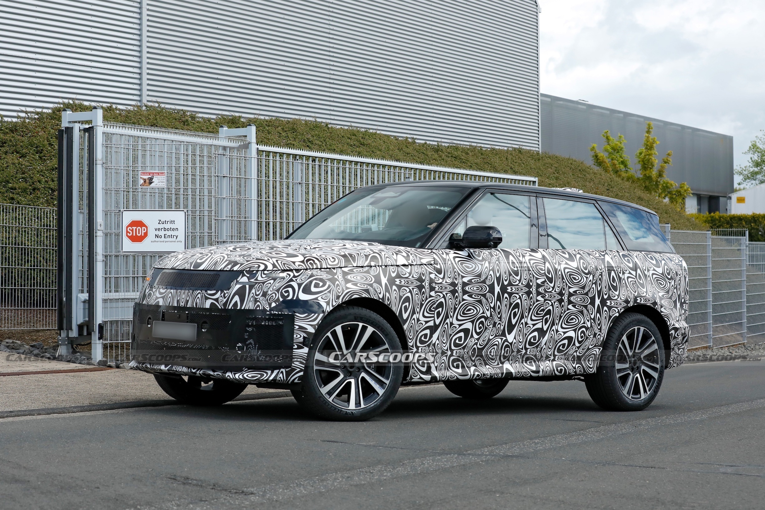 2027 Range Rover Sport facelift 00016