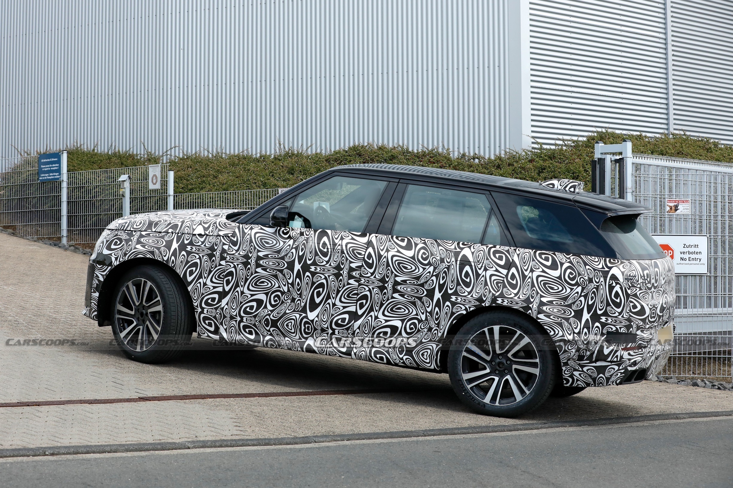 2027 Range Rover Sport facelift 00019