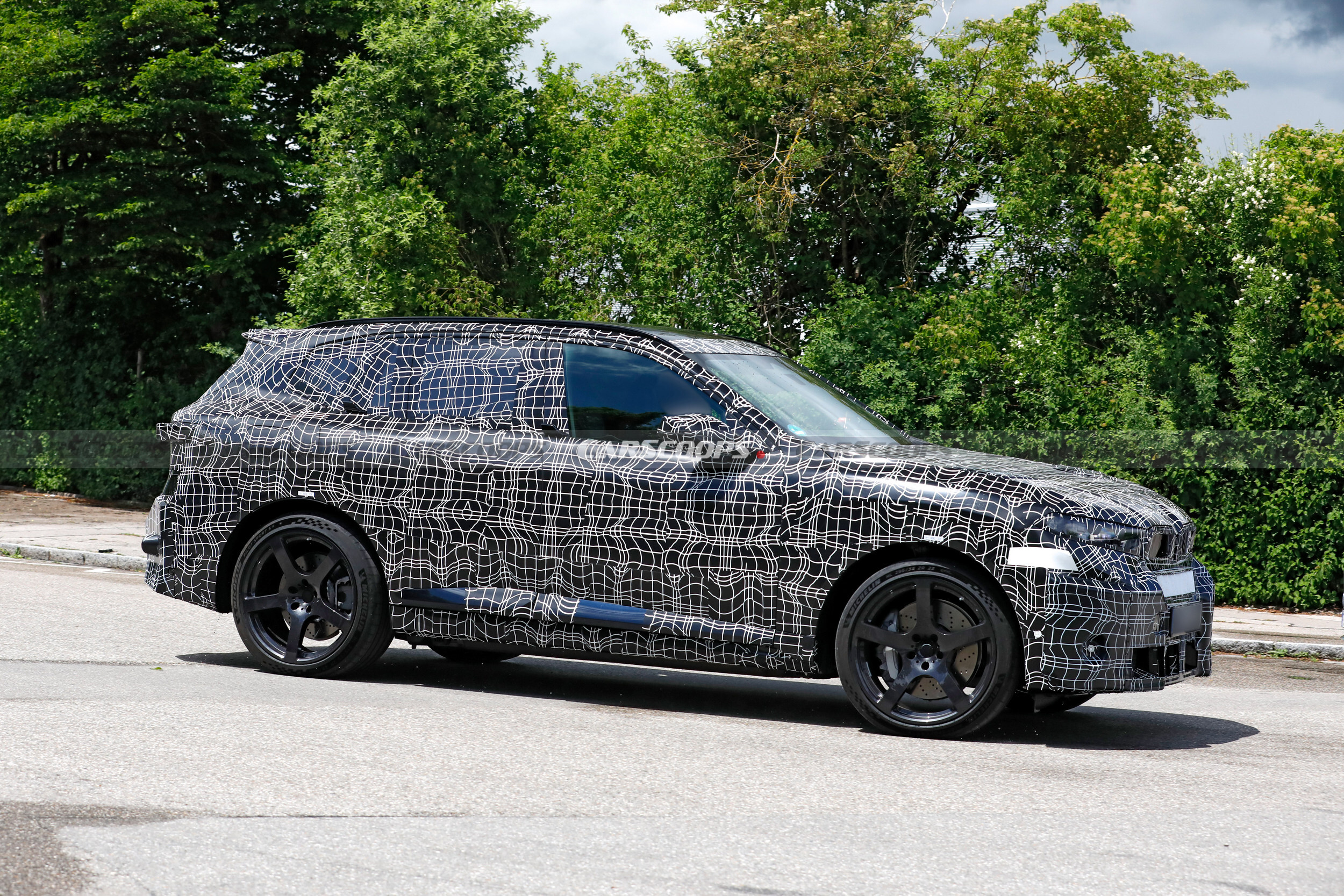 BMW’s New iX5 M Could Make The Gas X5 M Look Weak