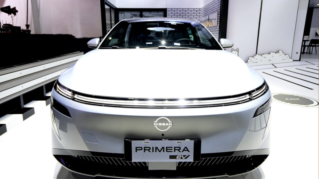  The Nissan Primera Americans Knew As The Infiniti G20 Is Back As A Chinese EV