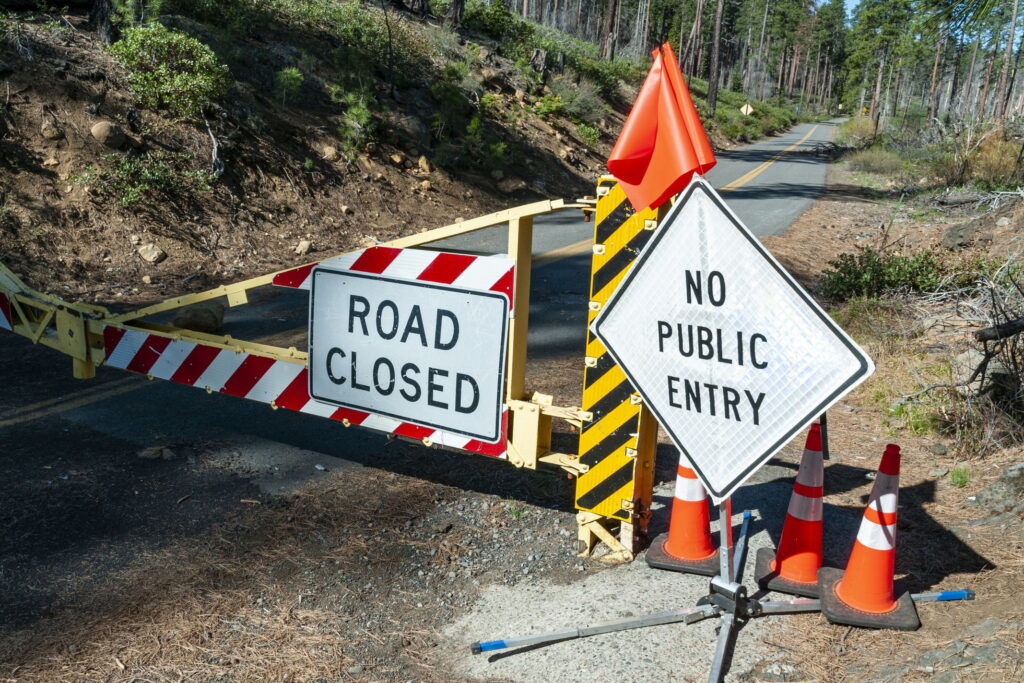  Oregon Fed Up With Cyclists Sneaking Past Closed Highway And Riding Into Chainsaws
