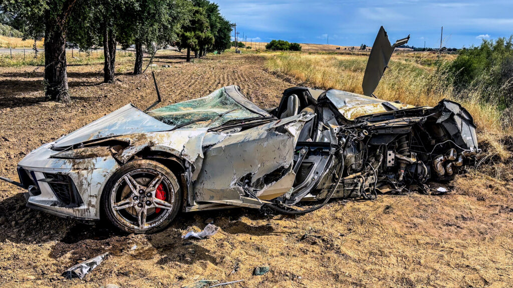  This C8 Corvette Didn’t Survive Its Crash, Its Driver Did