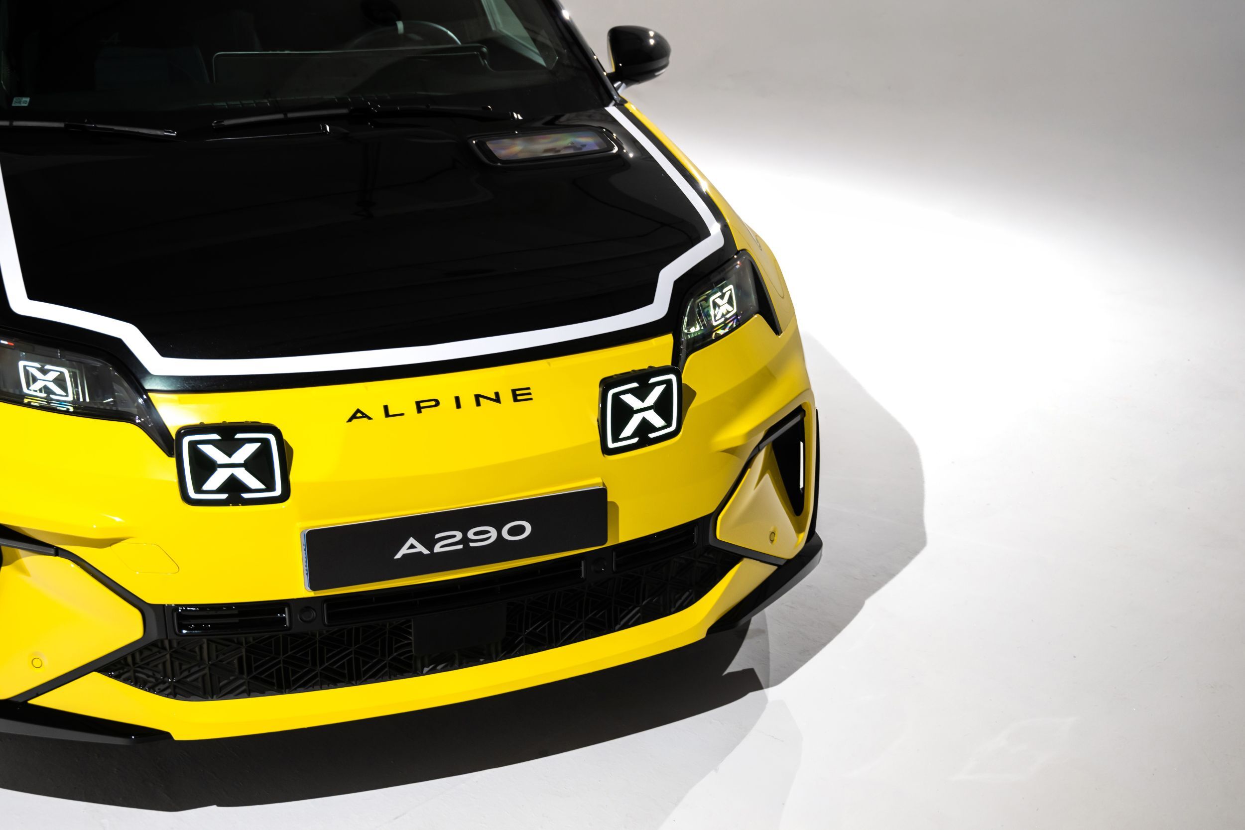 A 141-HP Chinese Hatch And A 215-HP Alpine Dressed As The Same Rally Car