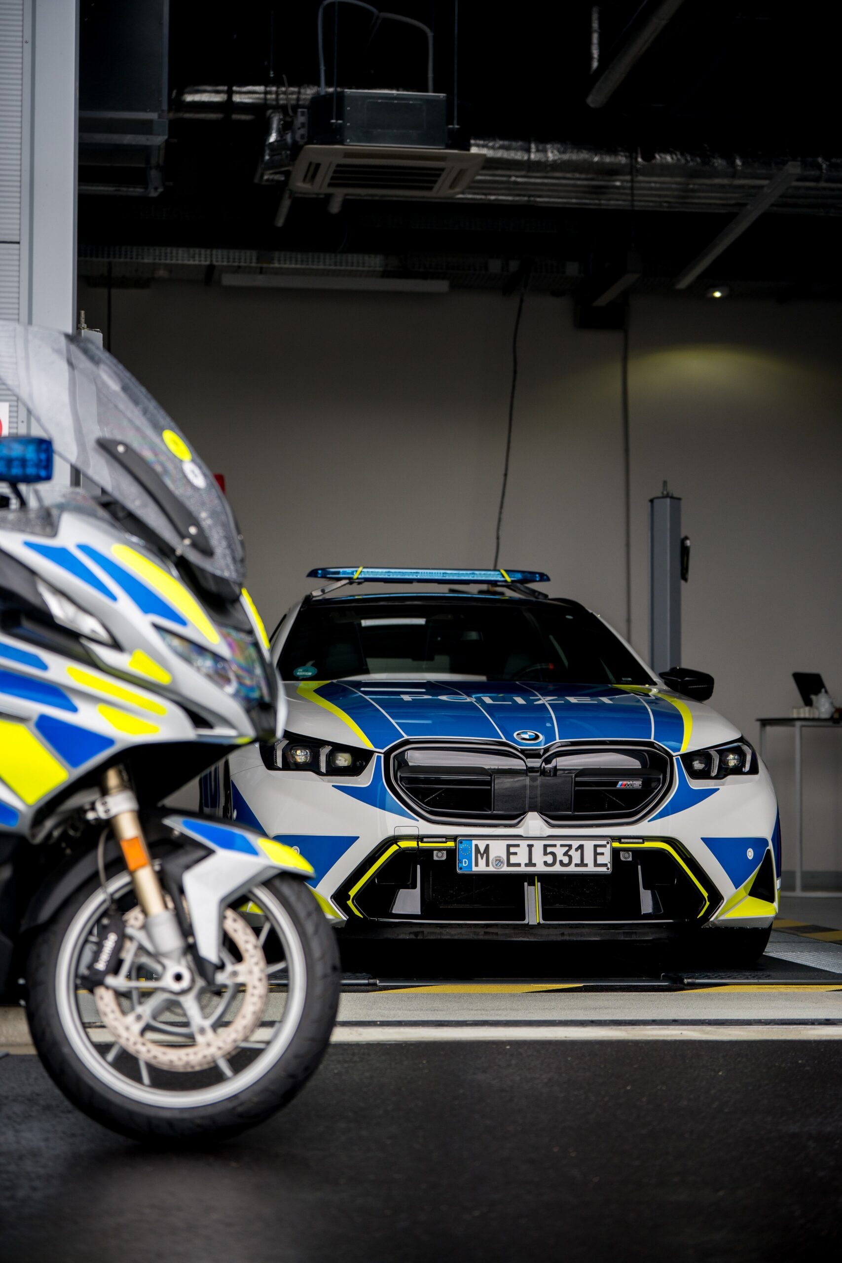 BMW Let 67 Buyers Test Its Bulletproof Cars, One Shrugs Off Explosives