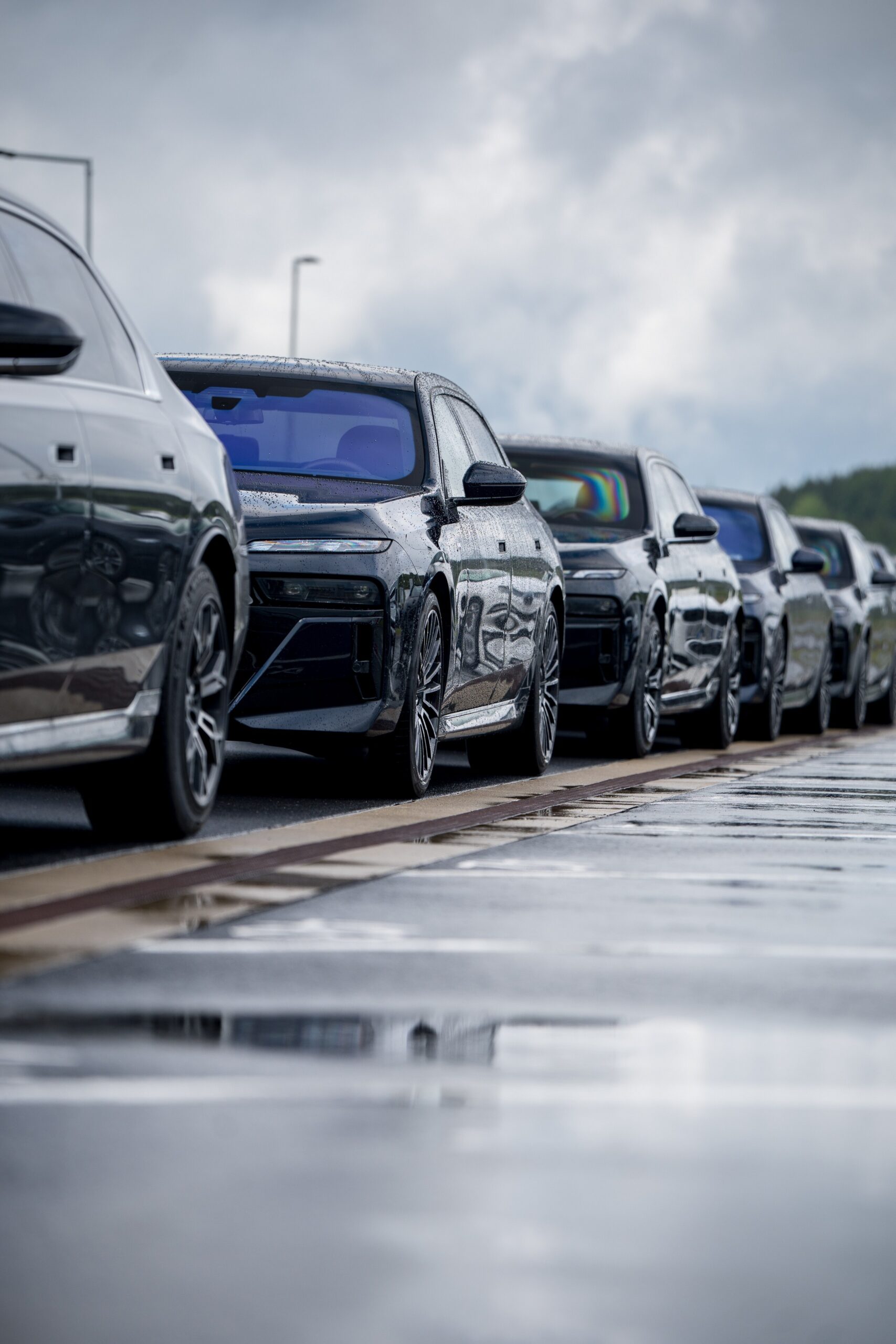 BMW Let 67 Buyers Test Its Bulletproof Cars, One Shrugs Off Explosives
