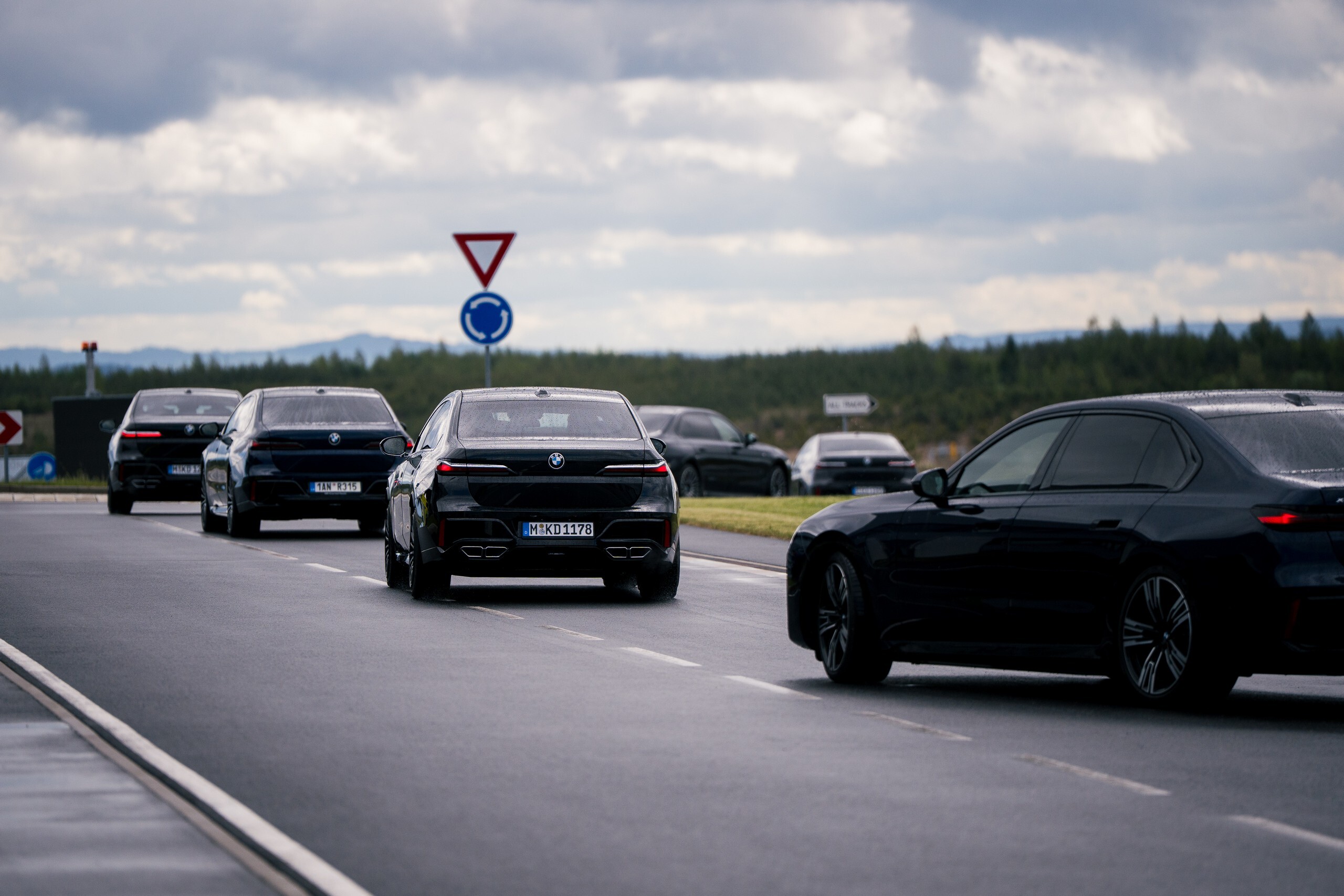 BMW Let 67 Buyers Test Its Bulletproof Cars, One Shrugs Off Explosives