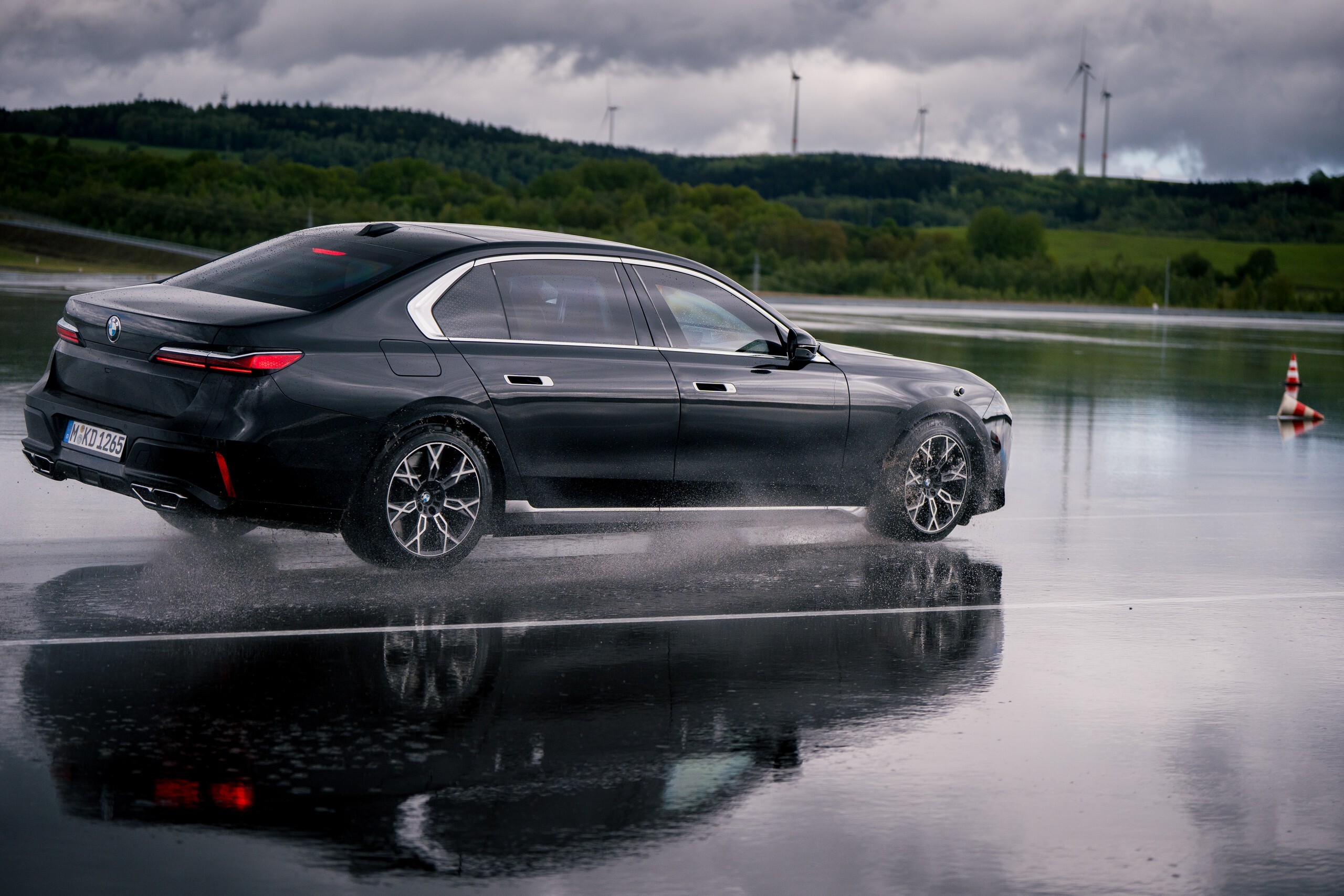 BMW Let 67 Buyers Test Its Bulletproof Cars, One Shrugs Off Explosives