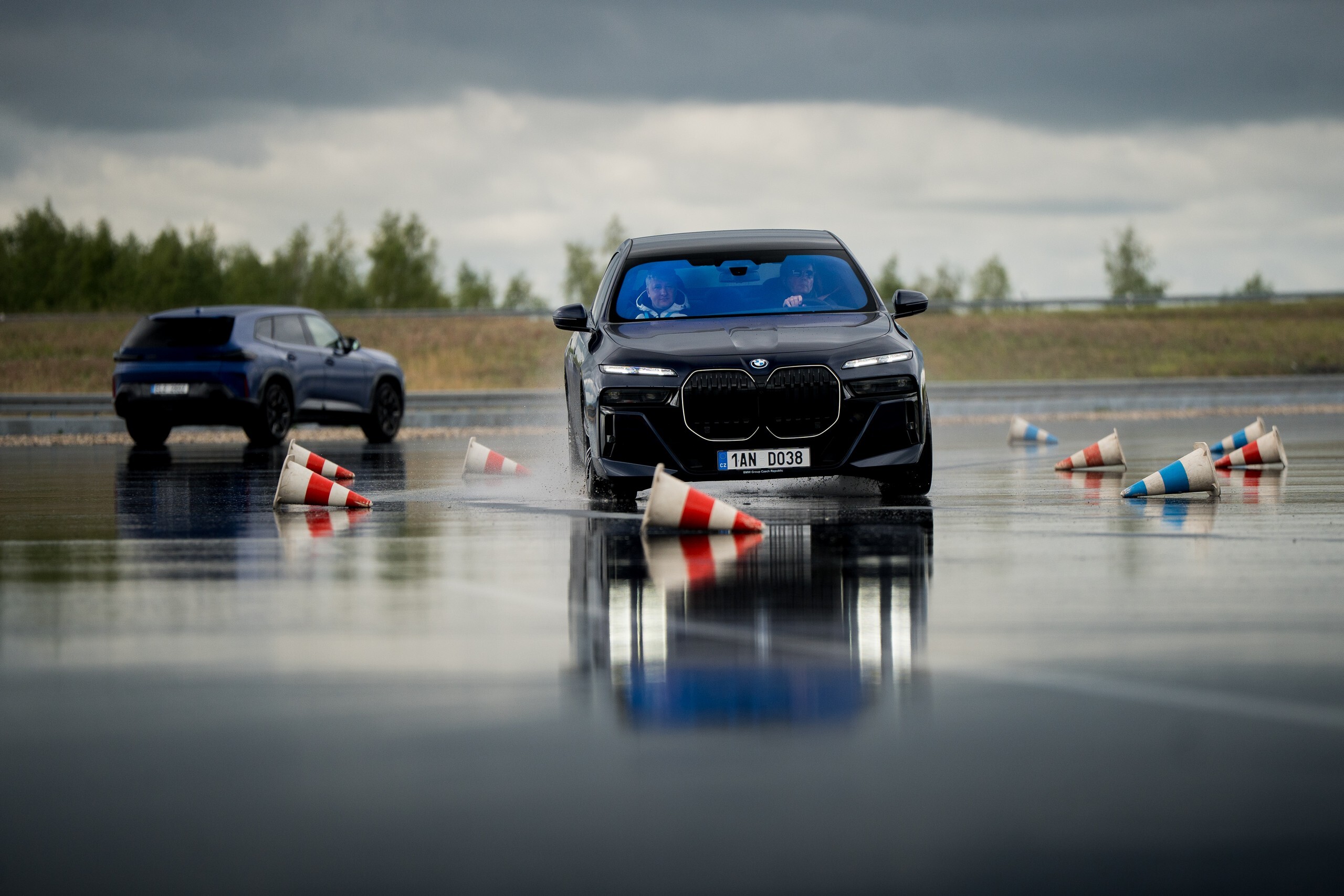 BMW Let 67 Buyers Test Its Bulletproof Cars, One Shrugs Off Explosives